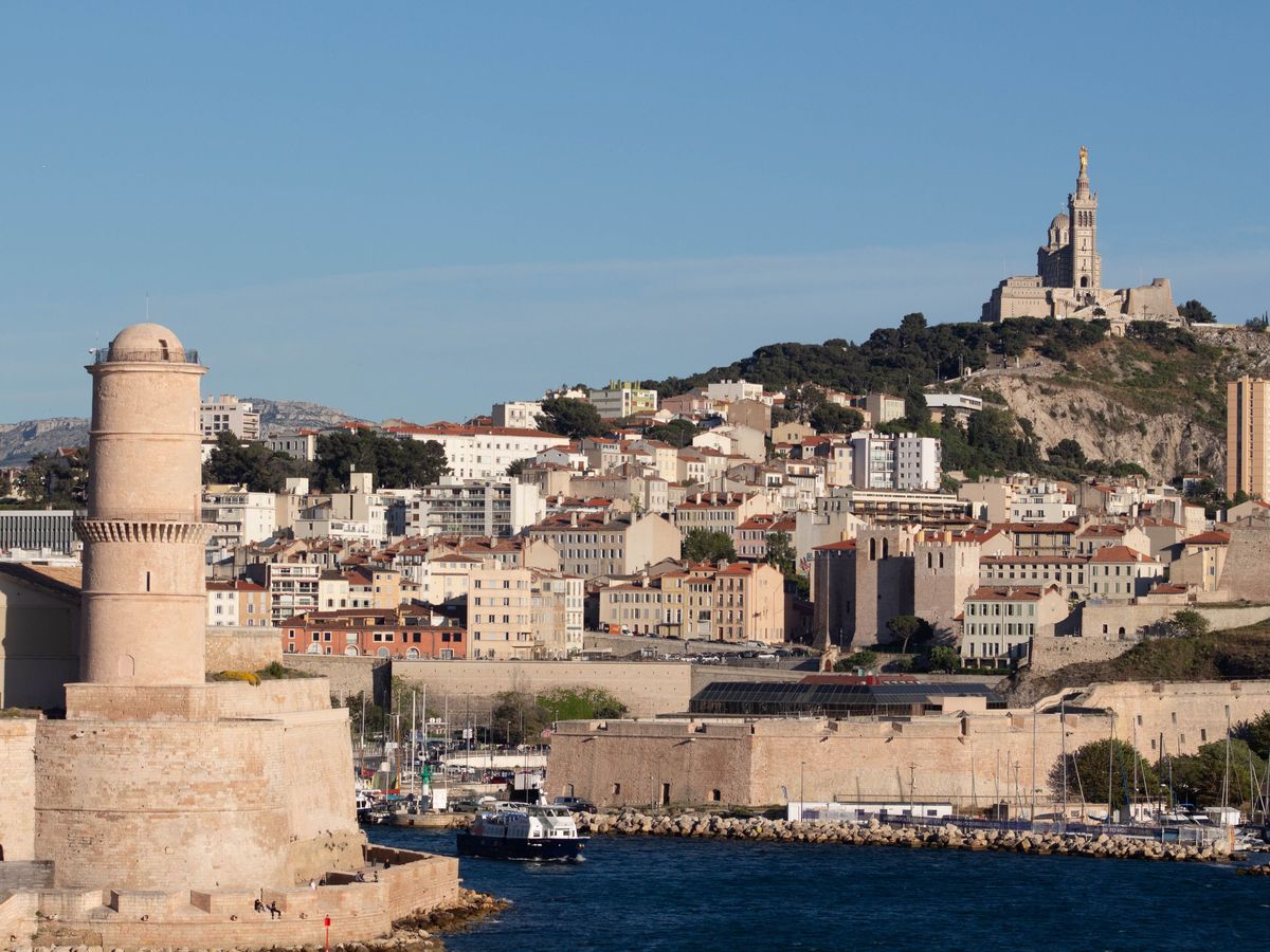 Le fort Saint-Jean et Notre-Dame-de-la-Garde à Marseille